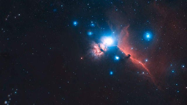 Zooming in on the Horsehead Nebula (2D)