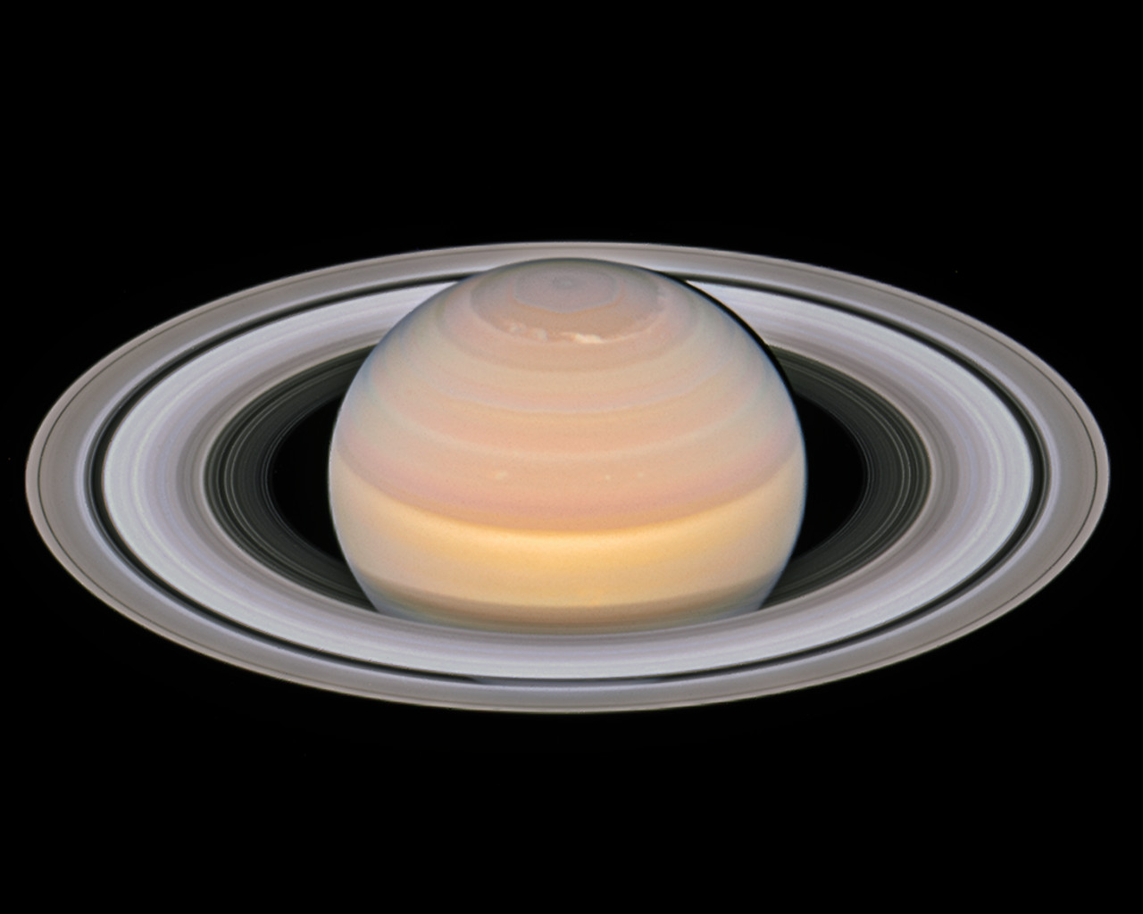 Saturn and its rings in 2018