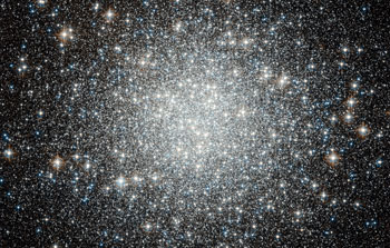 Spot the difference — Hubble spies another globular cluster, but with a secret